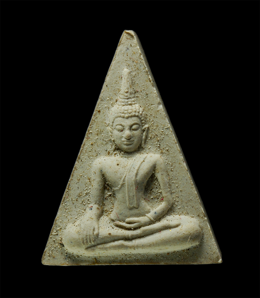 18Mar25 (59)p.jpg - พระสมเด็จนางพญา หลวงพ่อแพ เขมังกโร วัดพิกุลทอง อ.ท่าช้าง จ.สิงห์บุรี สร้างปี2541 ยันต์พุทธซ้อน มหาอุด นะ อุณาโลม เนื้อผงพุทธคุณ ผงว่าน พระเก่ายันต์สวย [..] | https://kamulet.in.th